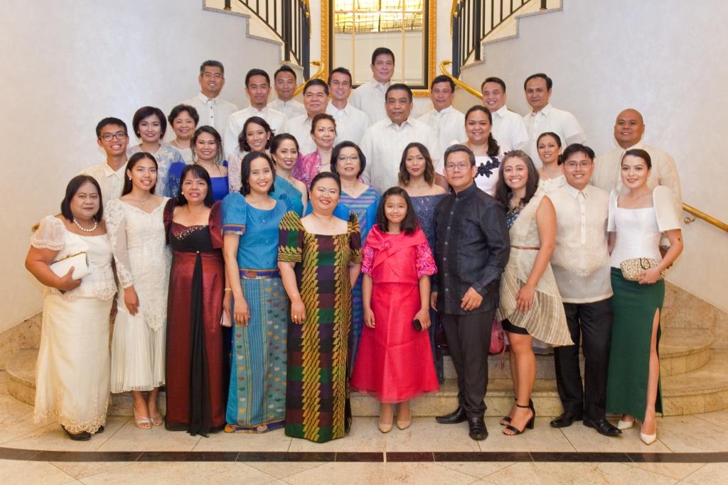 Team Philippines Berlin led by Ambassador Thomeczek